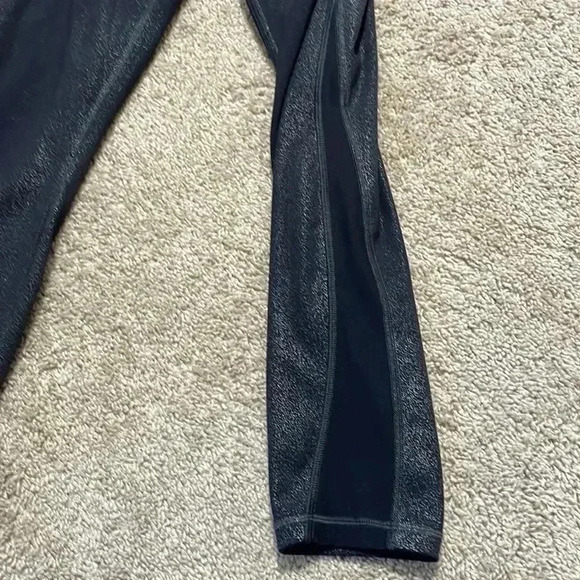 Lululemon train times leggings - Picture 2 of 5